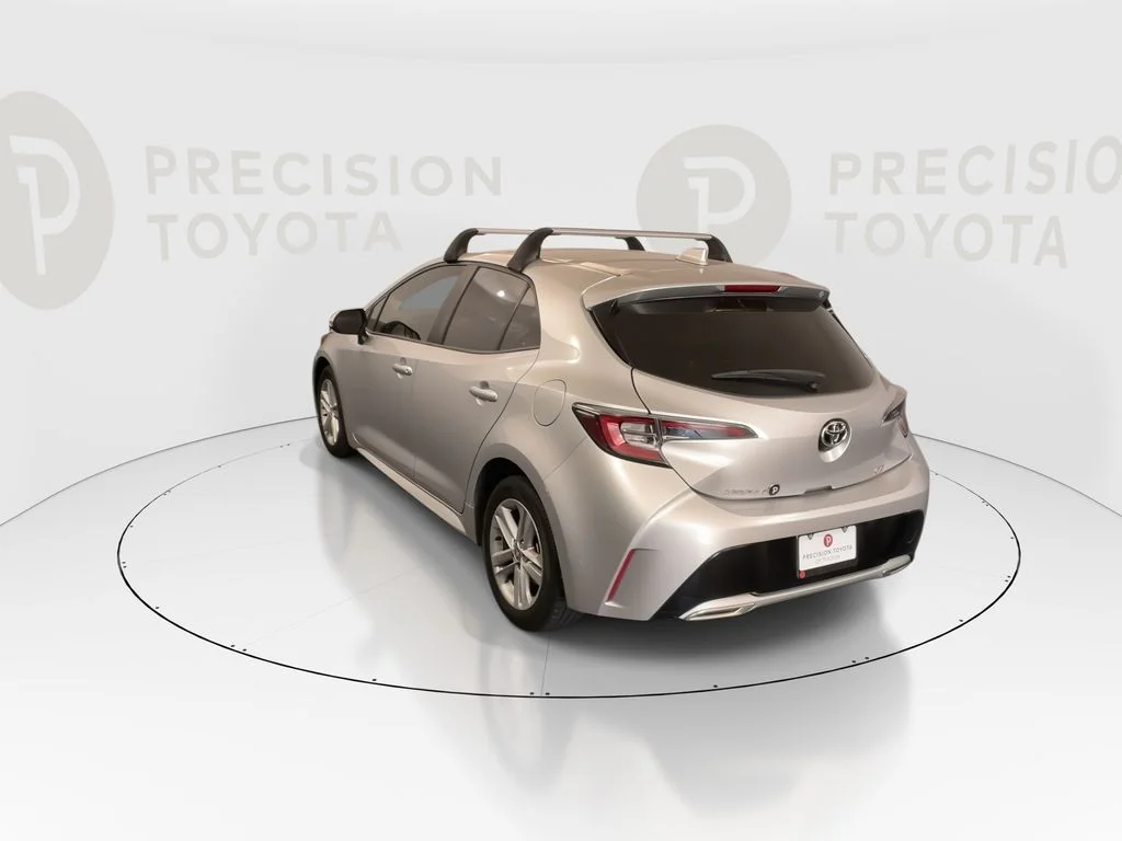 Used 2019 Classic Silver Metallic Toyota SE image 15
