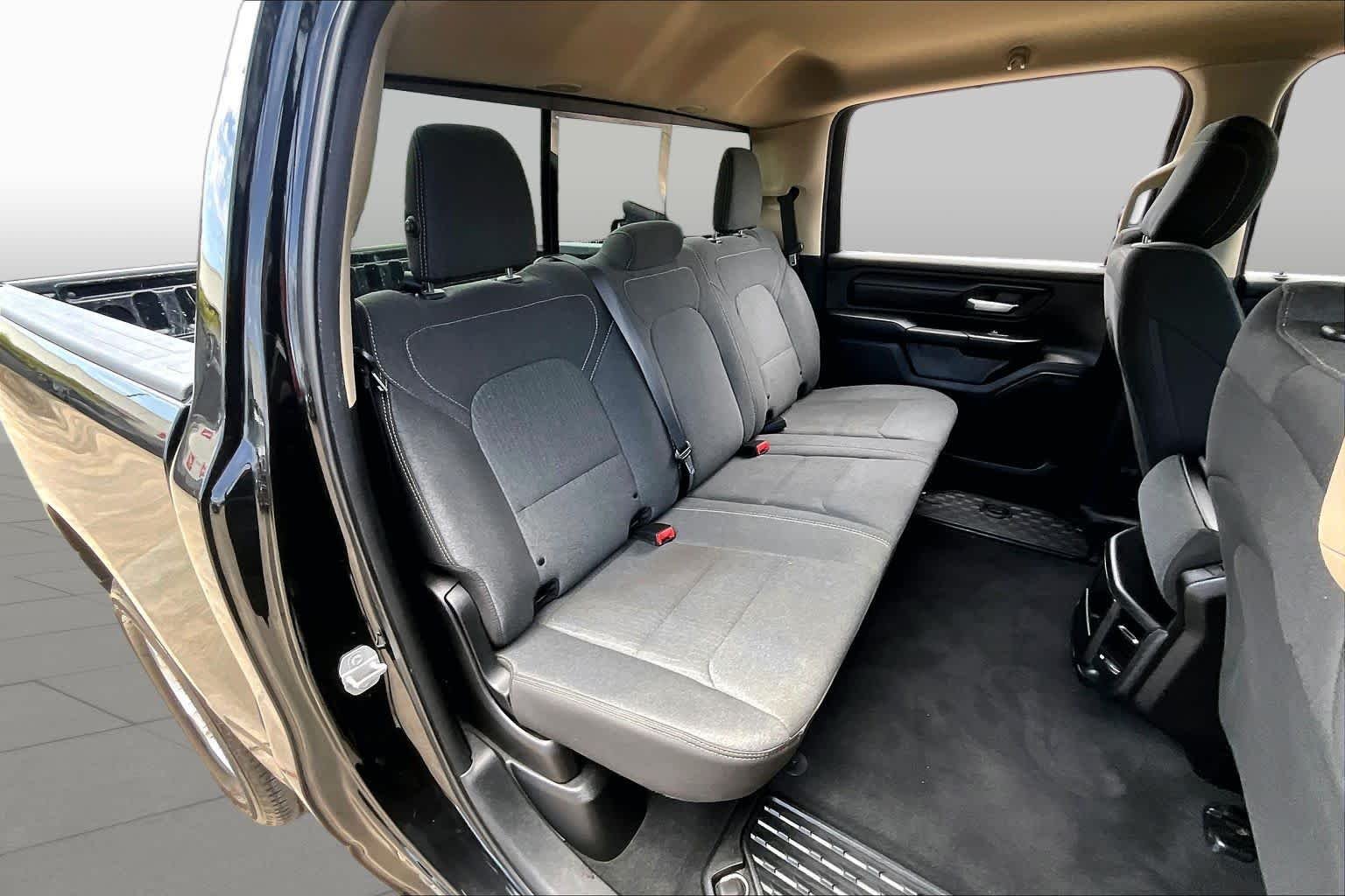 Used 2019 Diamond Black Crystal Pearlcoat Ram Tradesman image 20