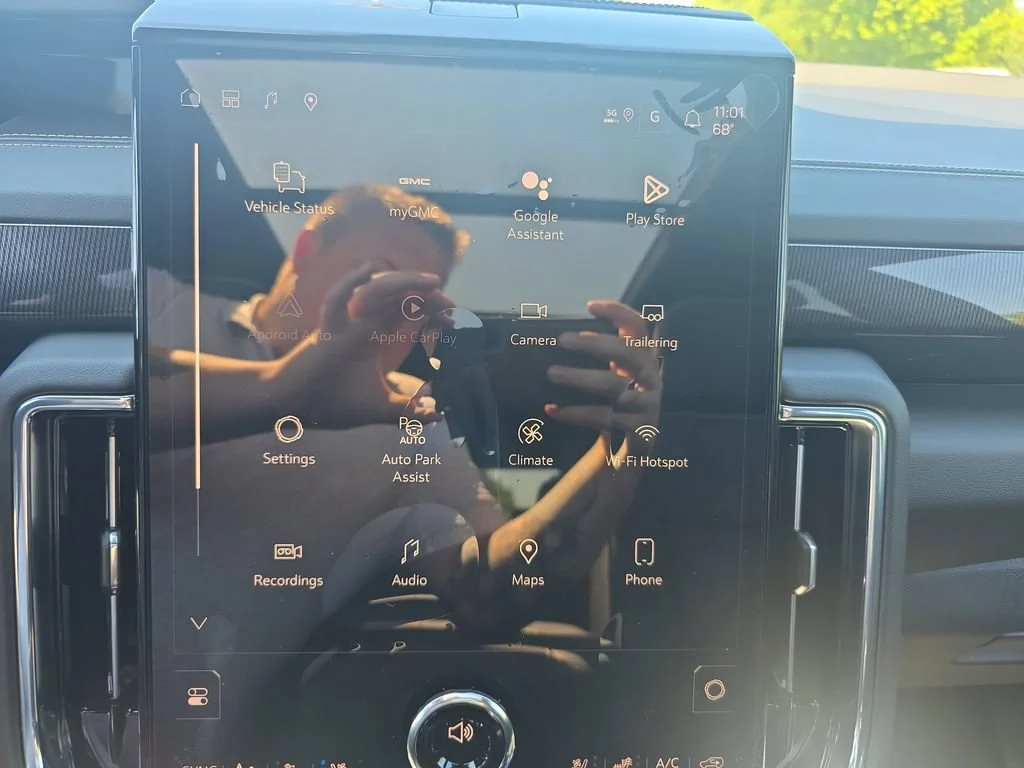 New 2026 Downpour Metallic GMC Elevation image 18