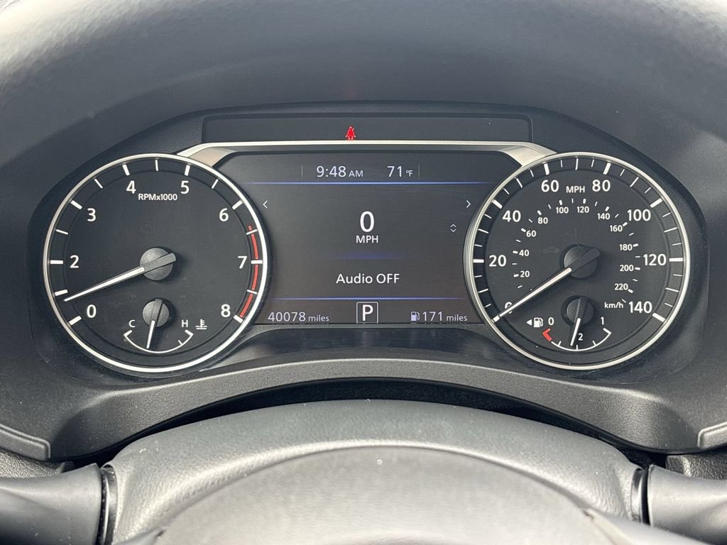 Certified Used 2023 Silver Nissan 2.5 SV image 10