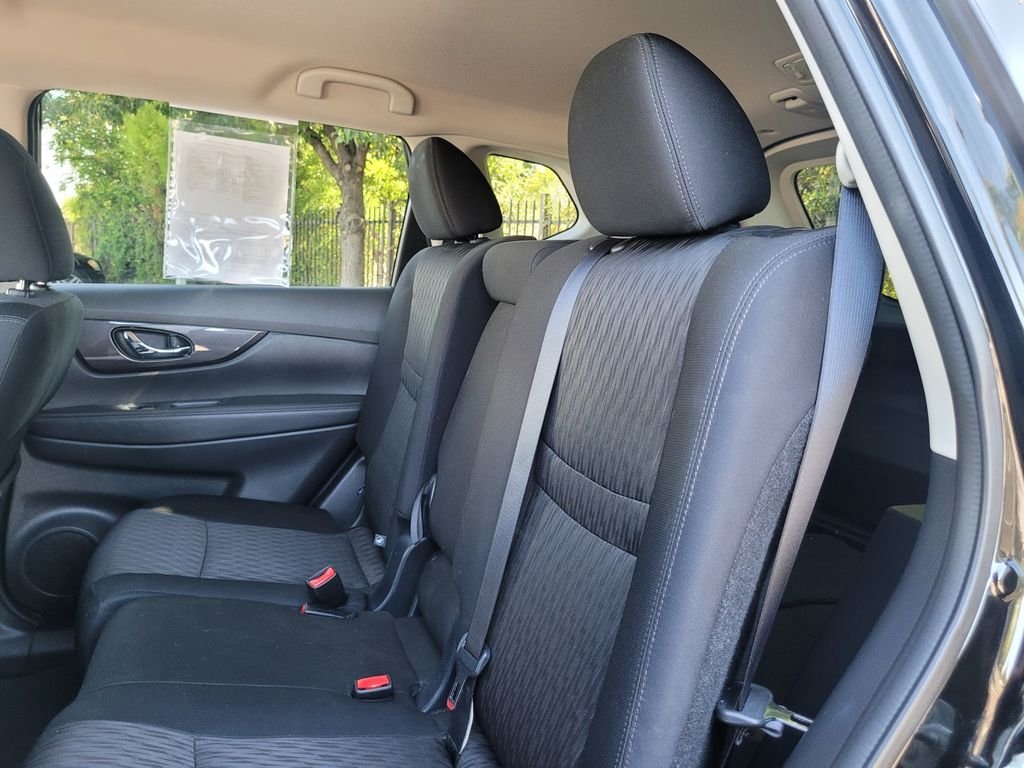 Used 2018 Black Nissan S image 14