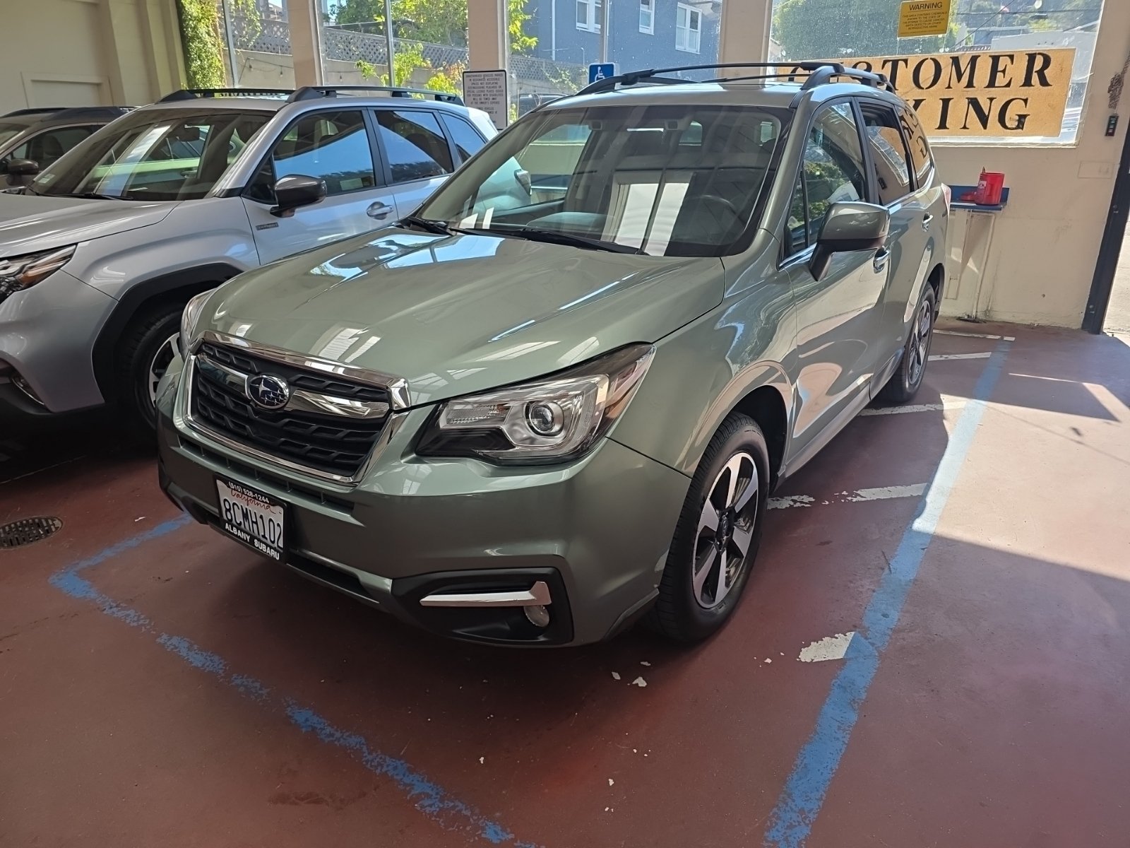 Used 2018 Green Subaru 2.5i Limited image 1