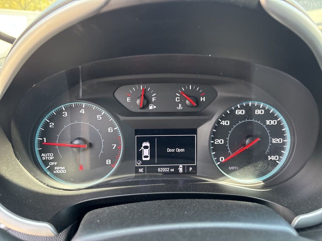 Used 2024 White Chevrolet LT image 24