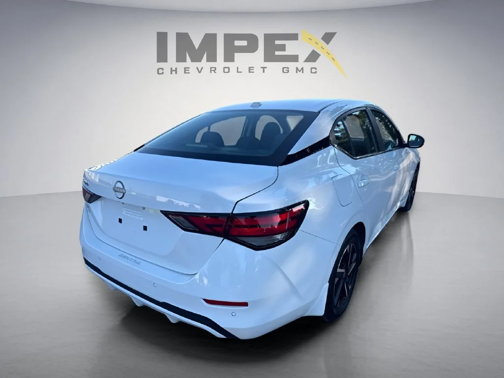 Used 2025 White Nissan SV image 5