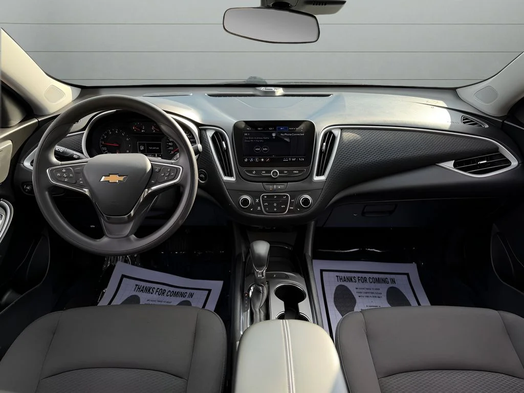 Used 2023 Gray Chevrolet LT image 23