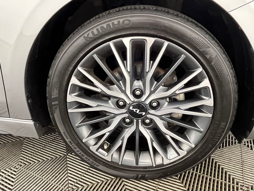 Used 2022 Gray Kia GT-Line image 16