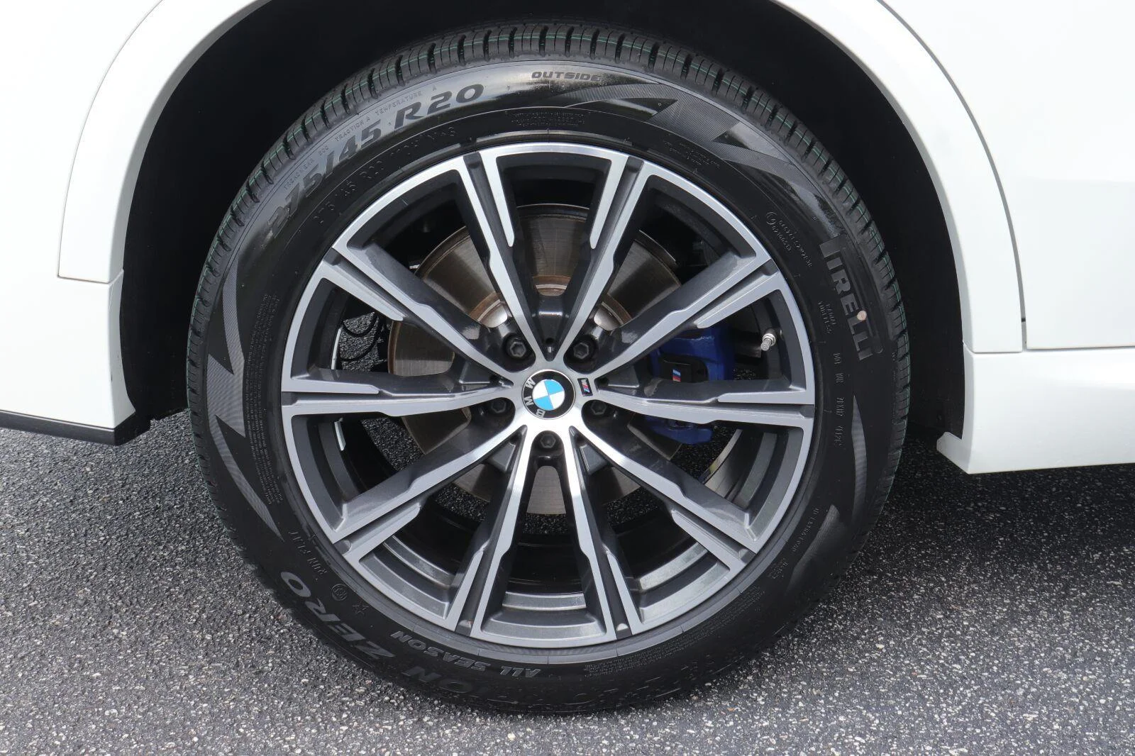 Certified Used 2024 Alpine White BMW xDrive40i image 48
