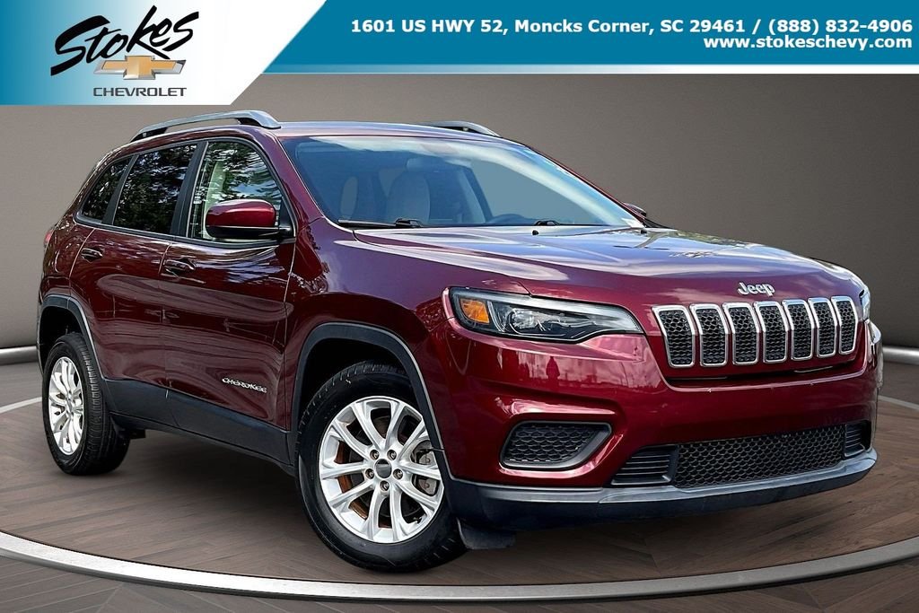 Used 2020 Red Jeep Latitude image 1