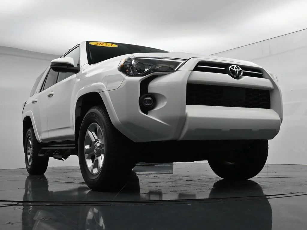 Used 2023 White Toyota SR5 image 28