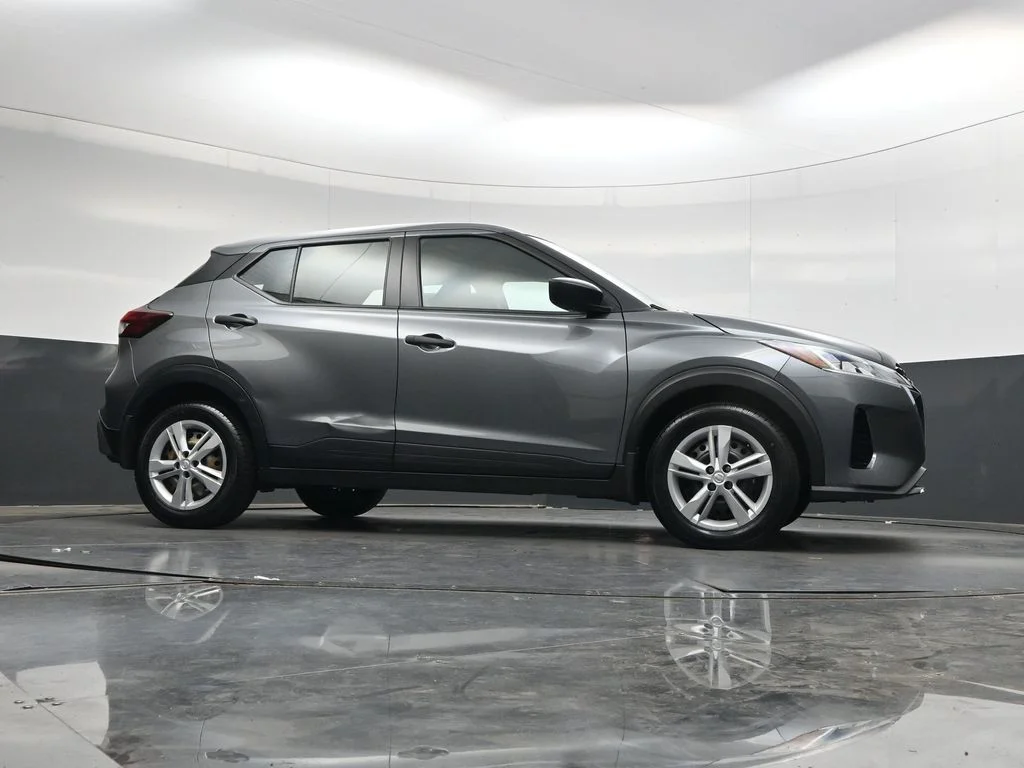 Used 2024 Gray Nissan S image 32