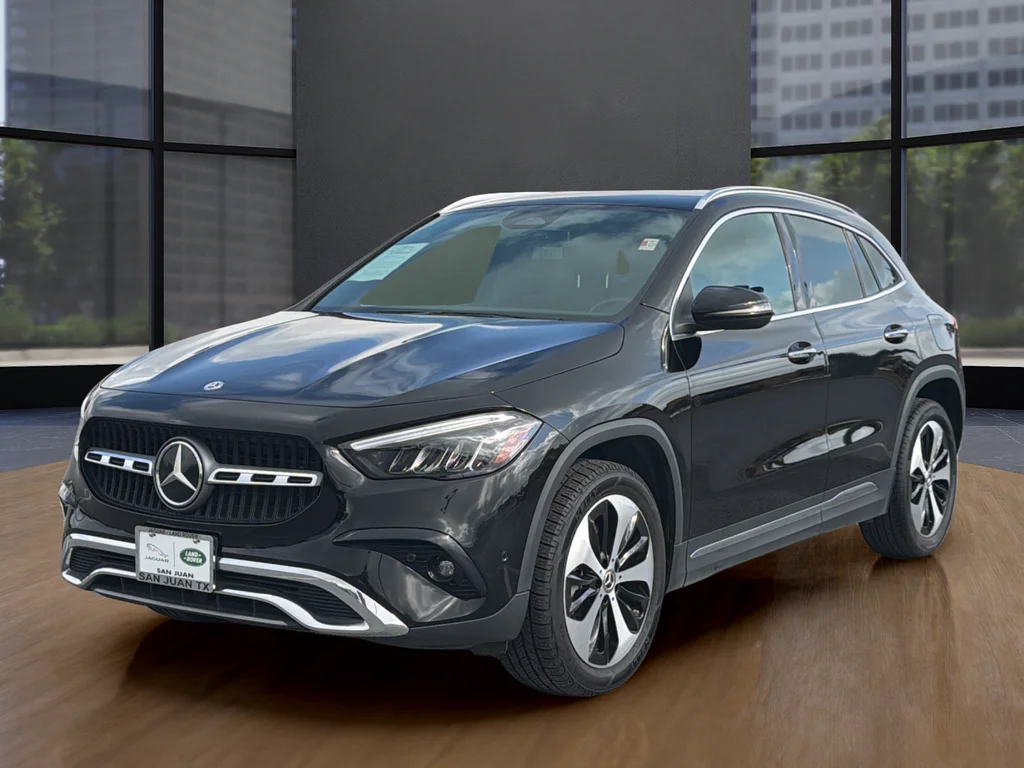 Used 2025 Black Mercedes-Benz GLA 250 image 12