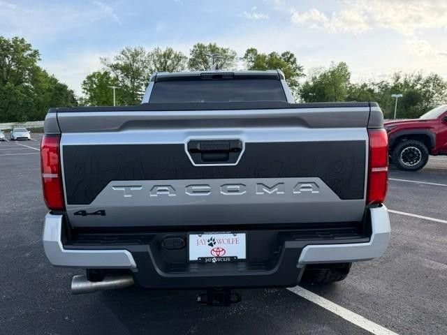 2026 Toyota Tacoma TRD Sport - Photo 8