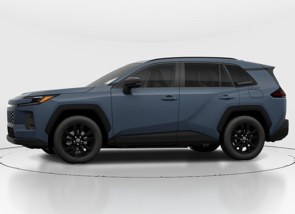 Used 2026 Cloud Toyota XLE Premium image 3