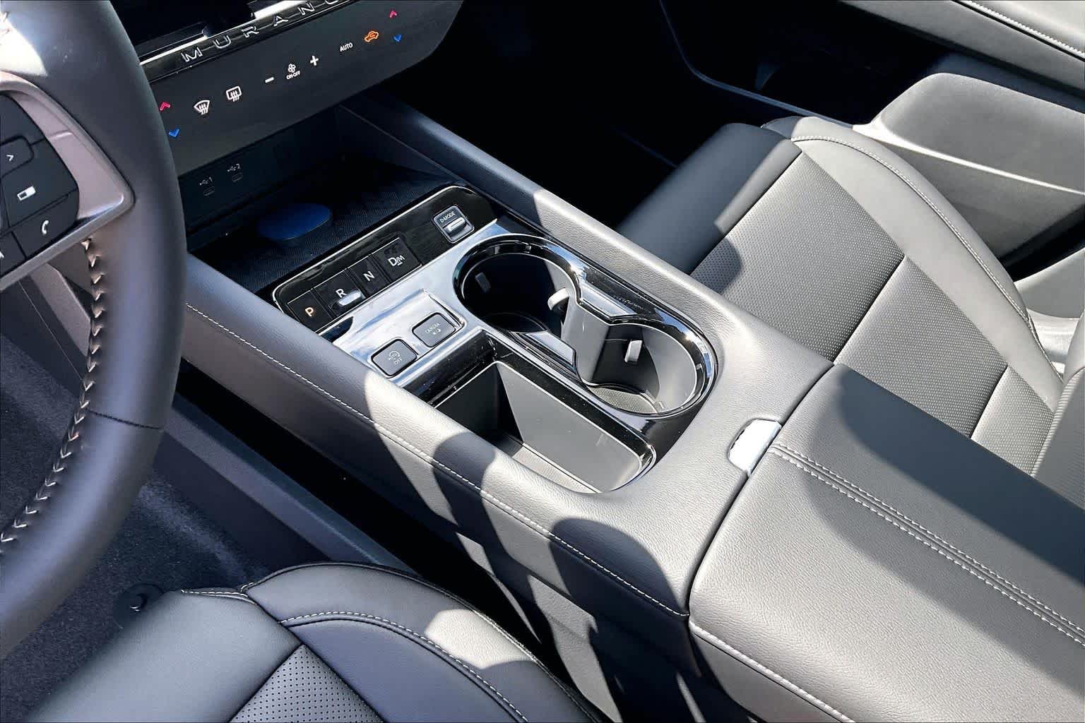 New 2027 Everest White Pearl TriCoat Nissan Dark Armor image 11