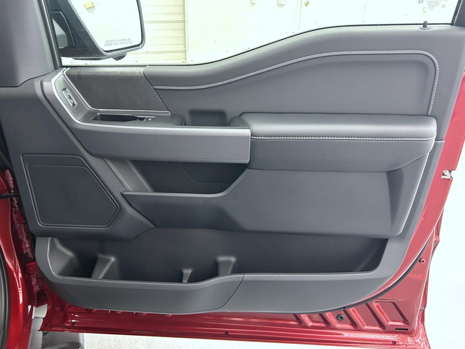 New 2026 Ruby Red Metallic Tinted Clearcoat Ford XLT image 16