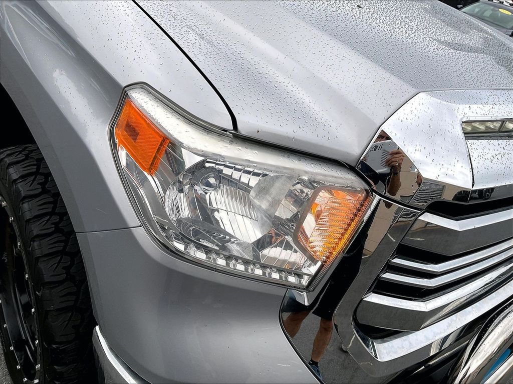 Used 2017 Silver Sky Metallic Toyota SR5 image 33