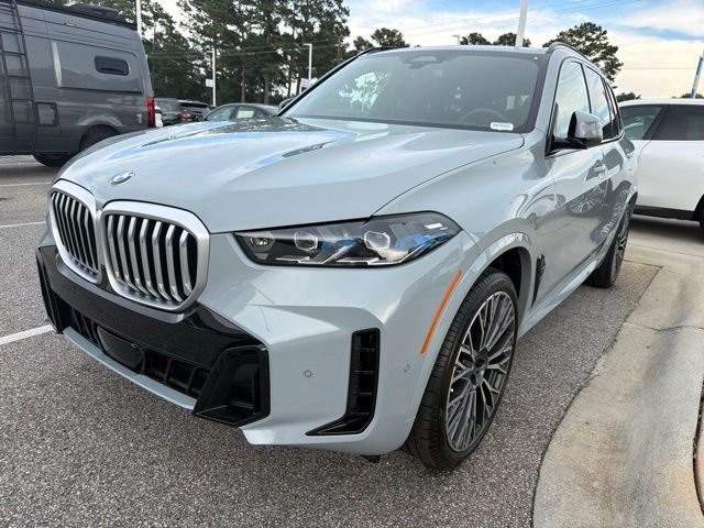 Used 2026 Gray BMW sDrive40i image 7