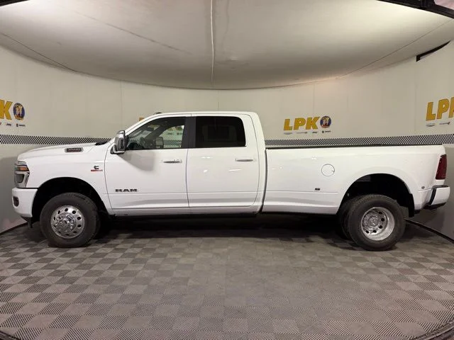 New 2026 Bright White Clear-Coat Exterior Paint RAM LARAMIE image 14