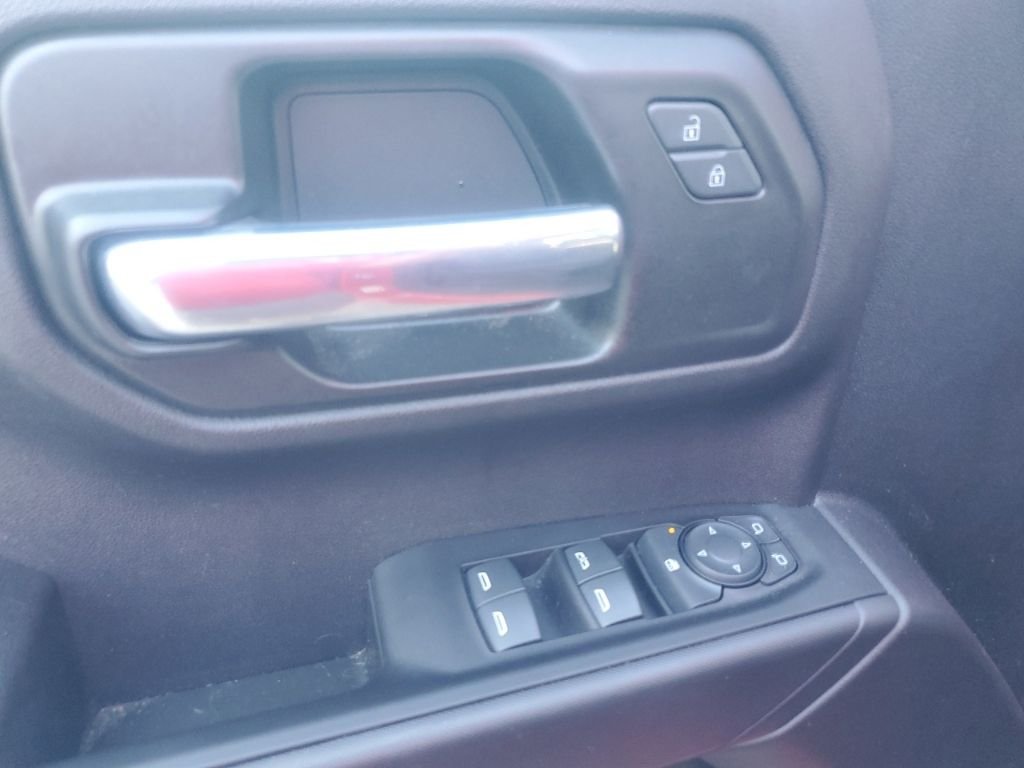 Used 2023 Red Chevrolet Custom image 18