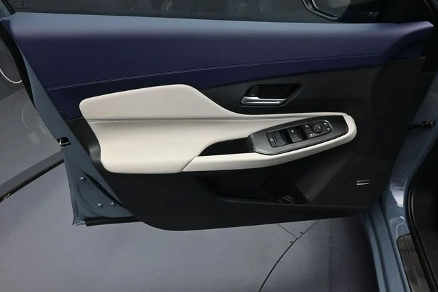 New 2026 Gray Nissan SL image 9