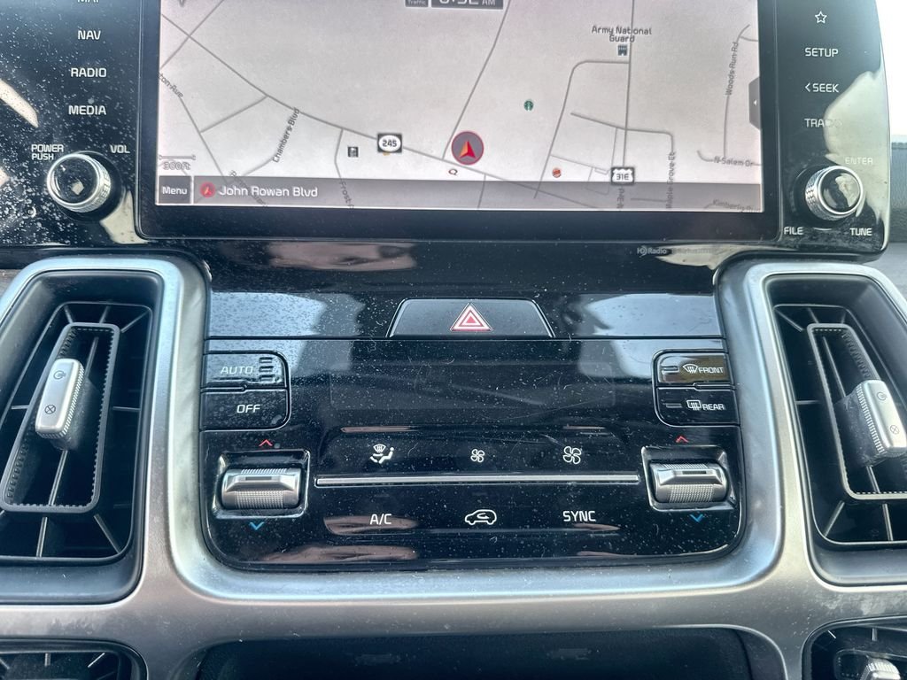 Used 2022 Red Kia X-Line EX image 17