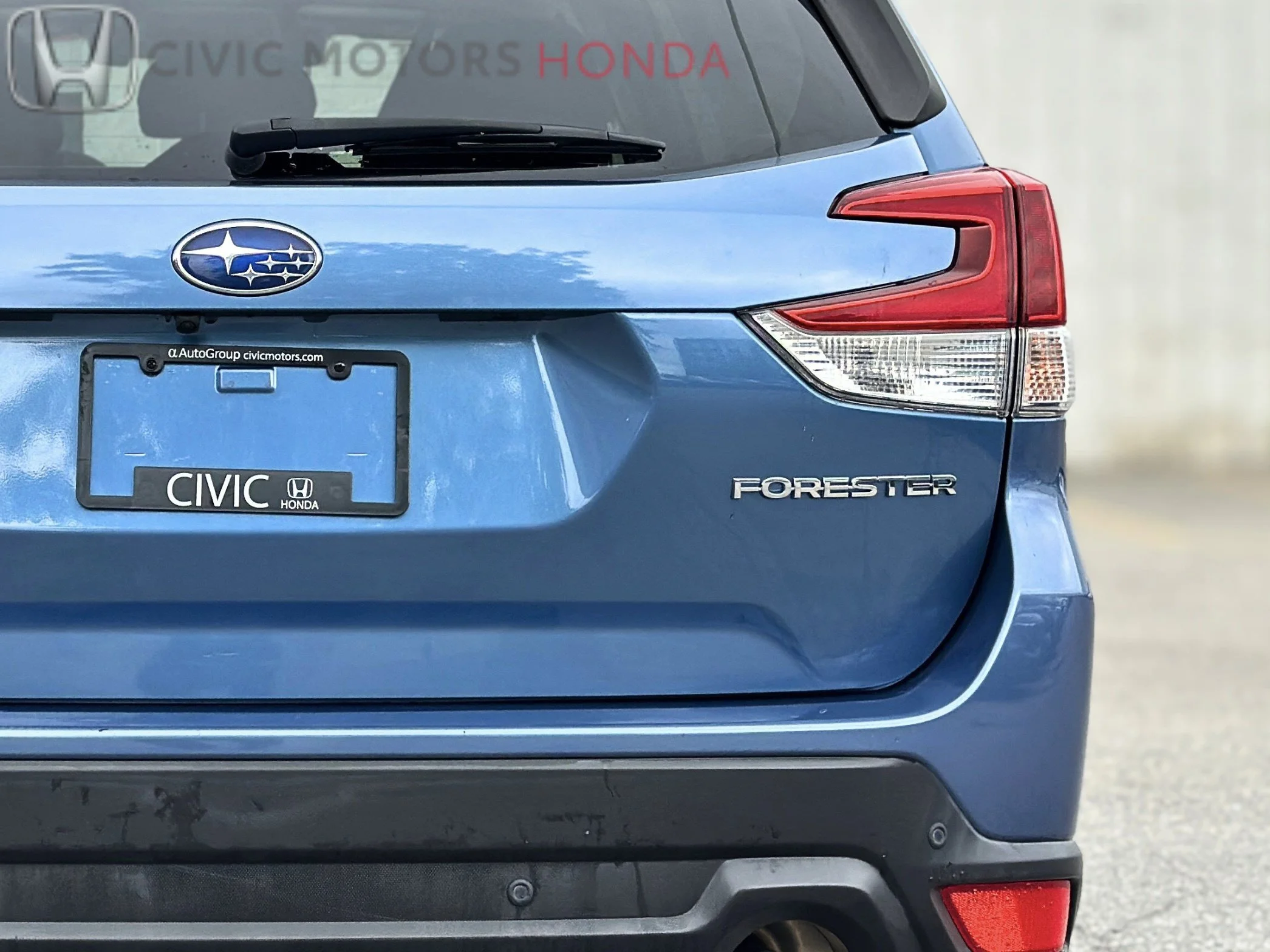 Used 2020 Blue Subaru Touring image 28