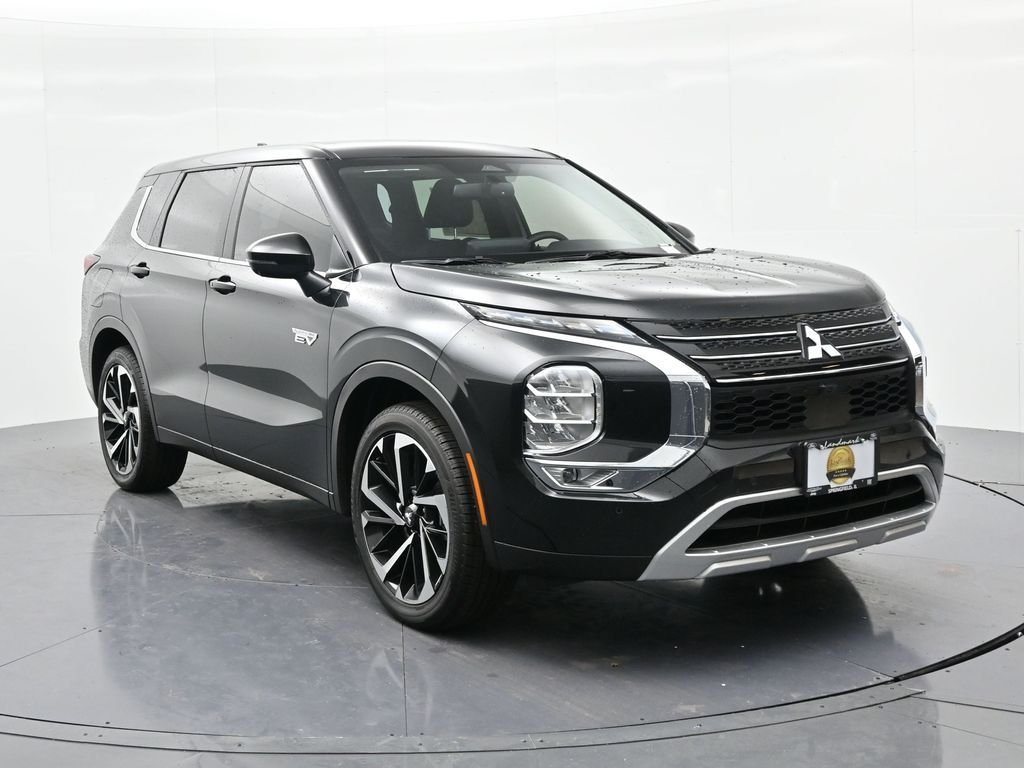 New 2025 Black Mitsubishi SE image 3