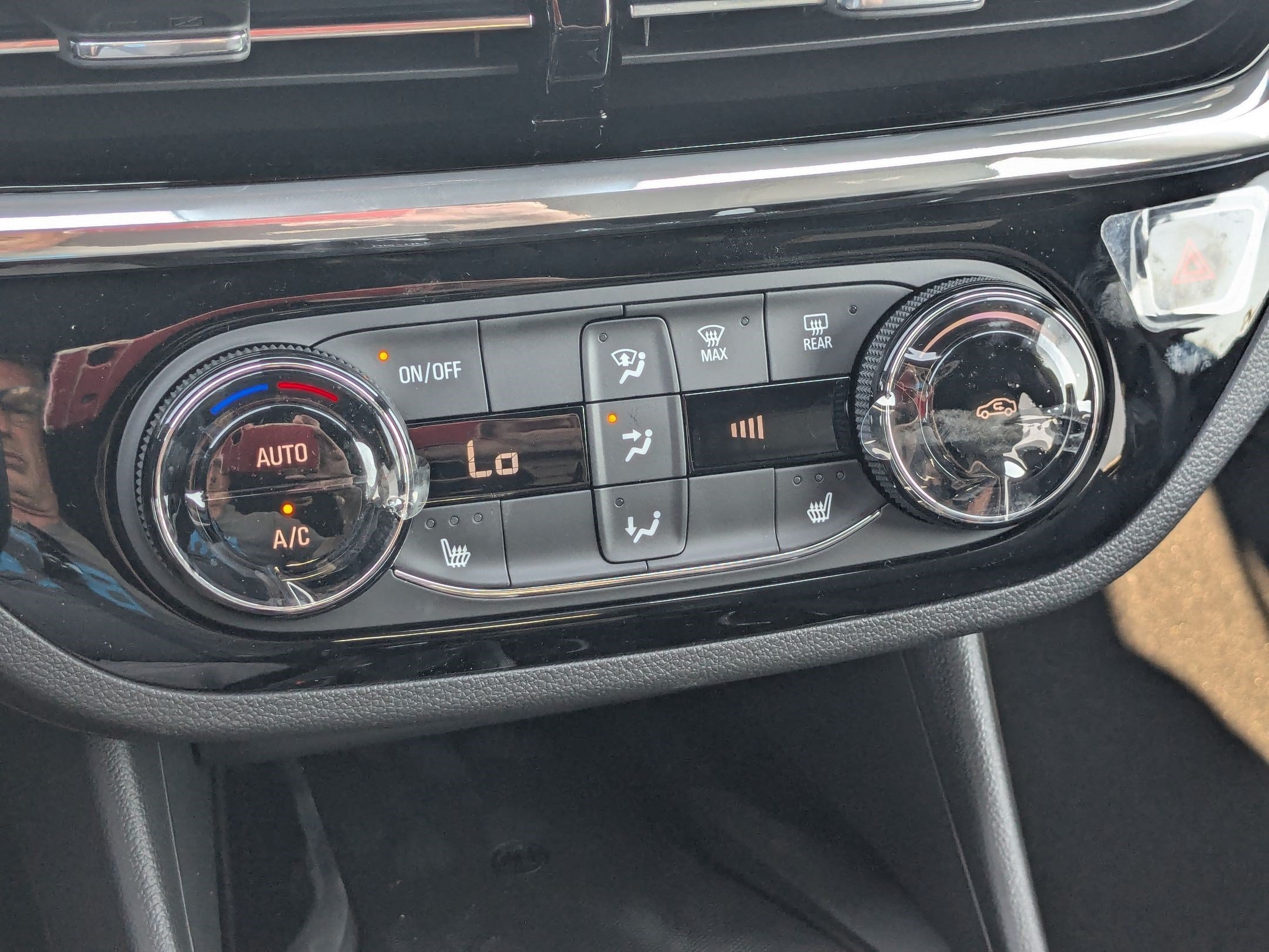 2026 Buick Envista Sport Touring - Photo 20