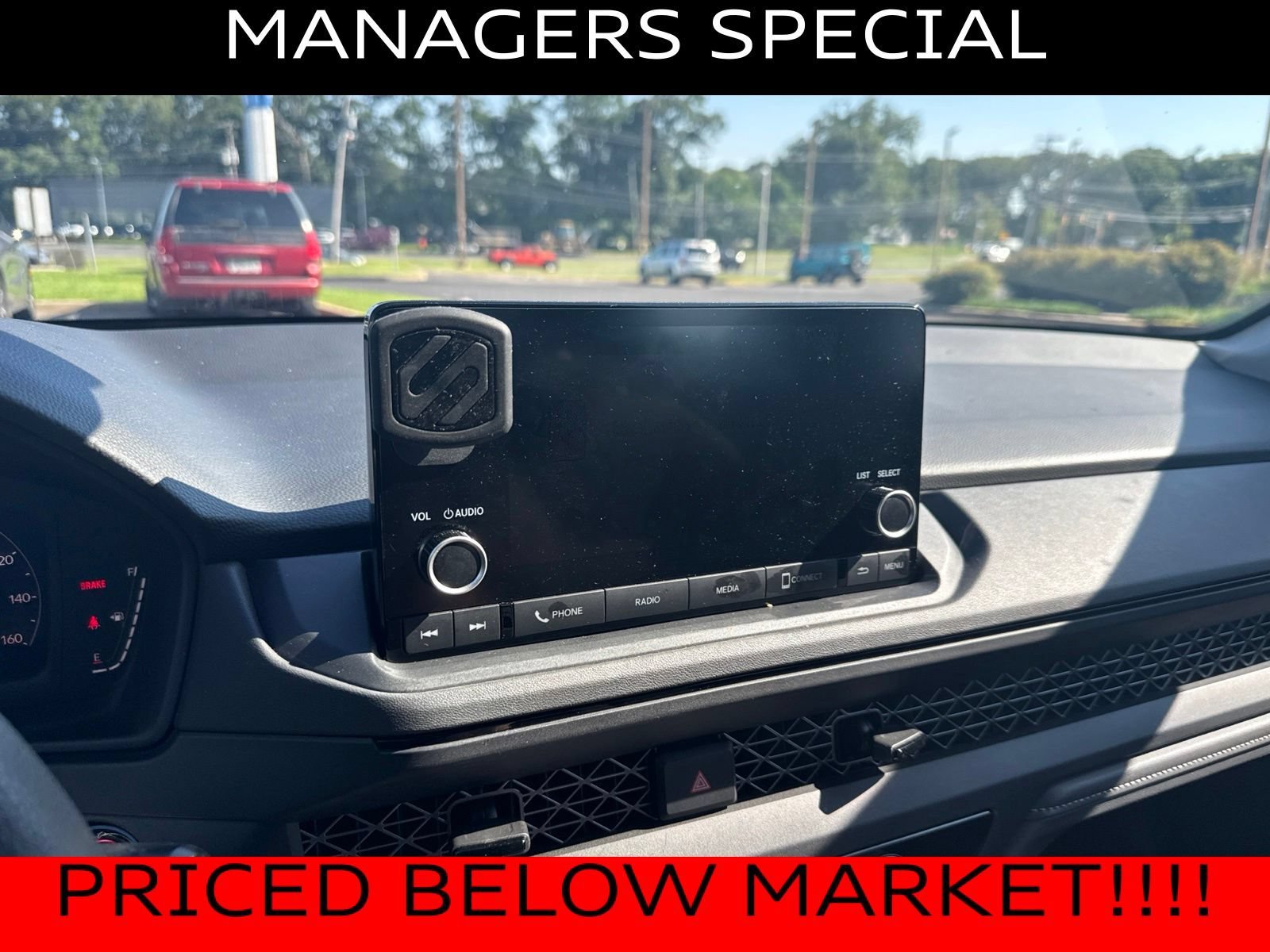 Certified Used 2025 Solar Silver Metallic Honda LX image 58