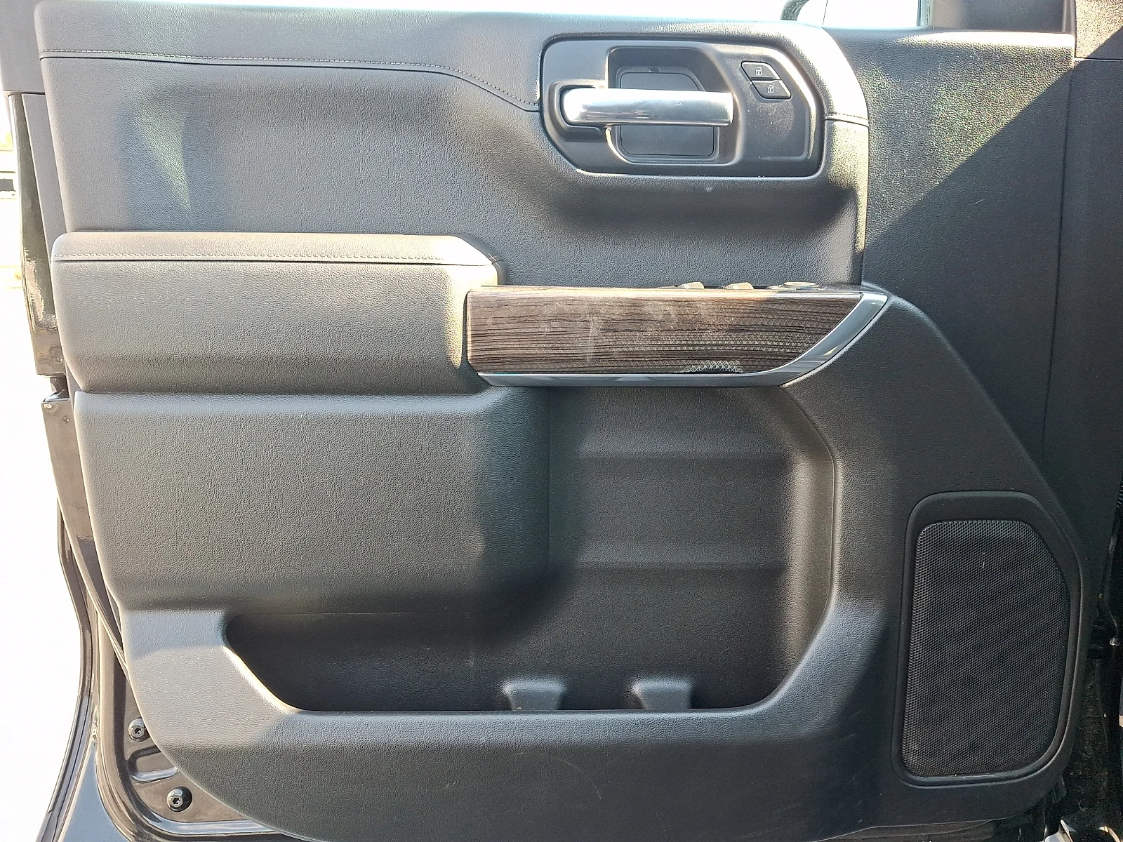 Used 2019 Black - GBA Chevrolet LT image 12