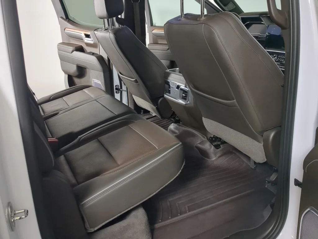 Used 2022 White GMC Denali image 21