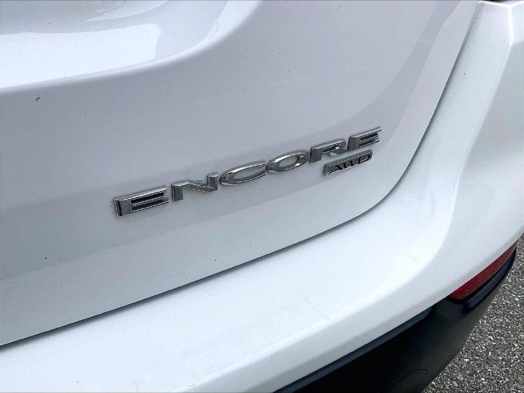 Used 2017 White Buick Essence image 28