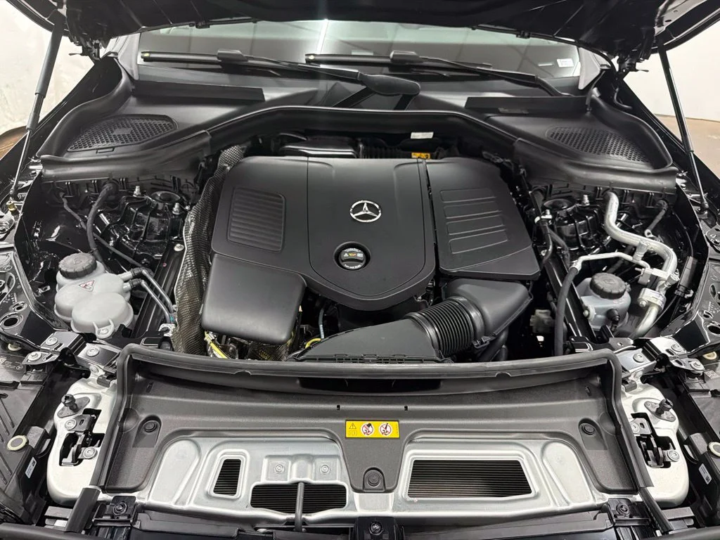 New 2027 Black Mercedes-Benz GLC 300 Coupe image 33