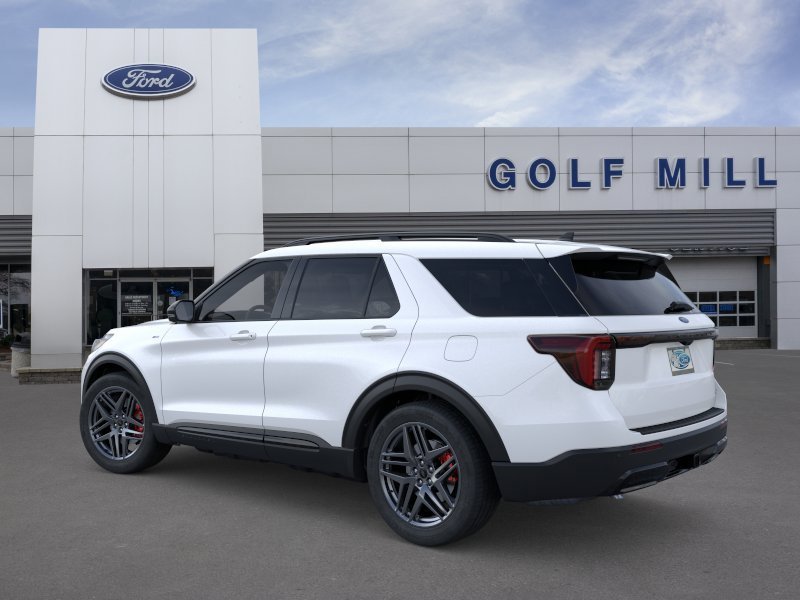 New 2026 Star White Metallic Tri-Coat Ford ST-Line image 4