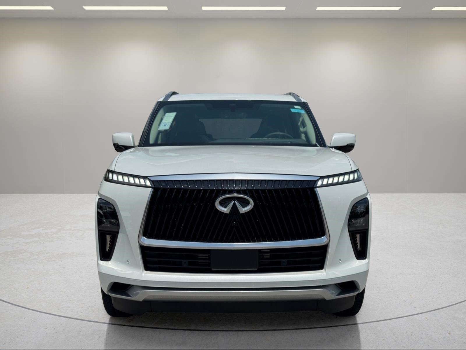 New 2027 RADIANT WHITE INFINITI Luxe 4WD image 8