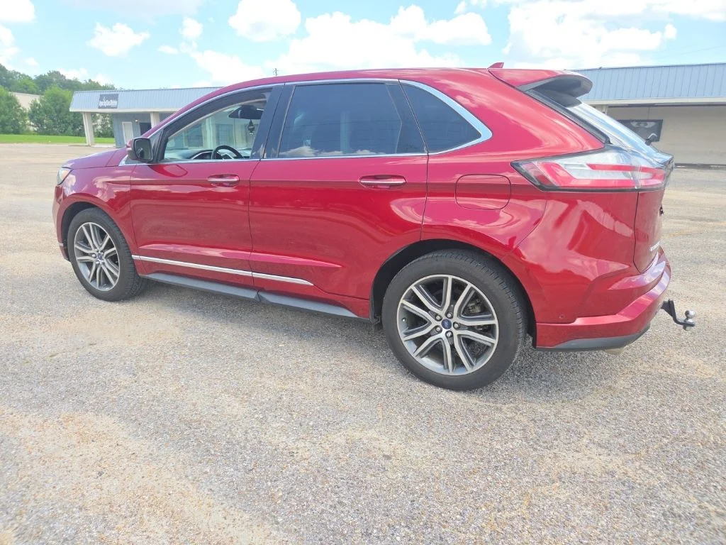 Used 2019 Ruby Red Metallic Ford Titanium image 8