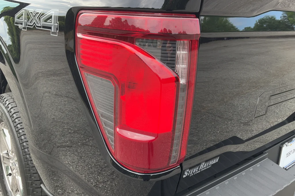Used 2025 Black Ford XLT image 28