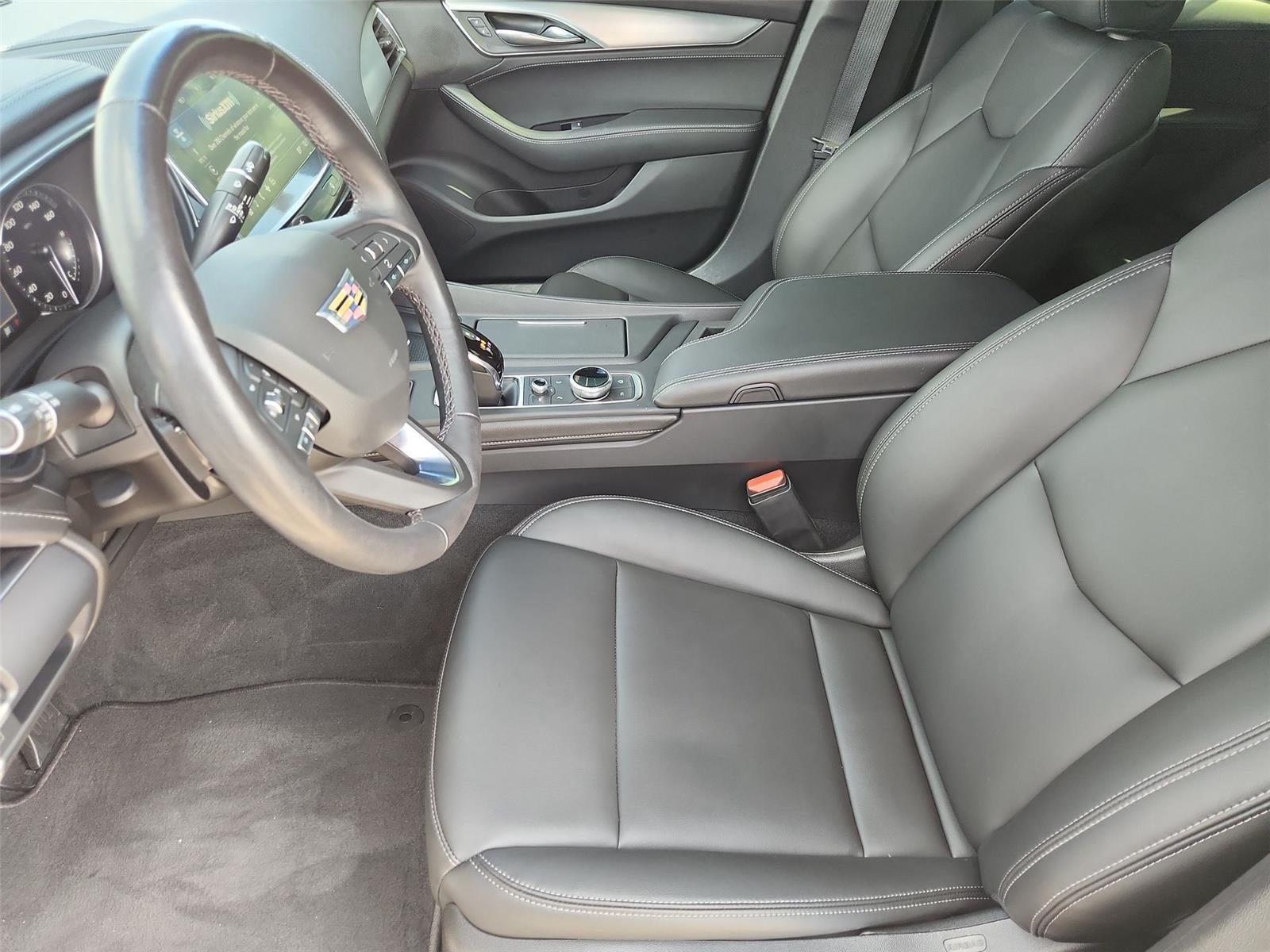 Used 2024 Argent Silver Metallic Cadillac Luxury image 18