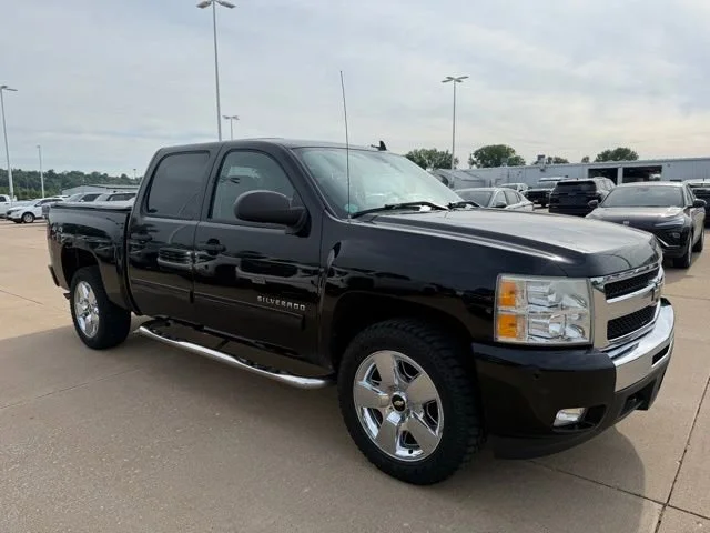 2011 Chevrolet Silverado 1500 LT 4X4 Crew Cab's photo