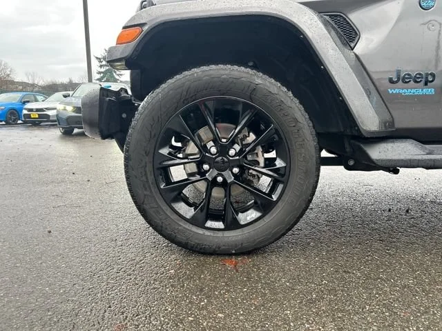 Used 2021 Granite Crystal Metallic Clearcoat Jeep Unlimited Sahara High Altitude 4xe image 53