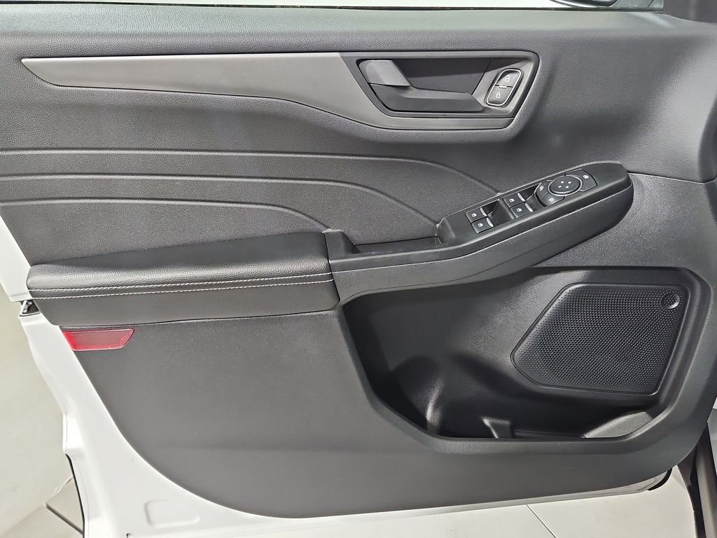 Used 2025 White Ford Active image 11
