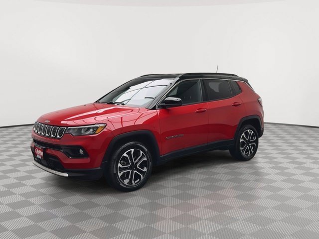 Used 2023 Redline Pearlcoat Jeep Limited image 33