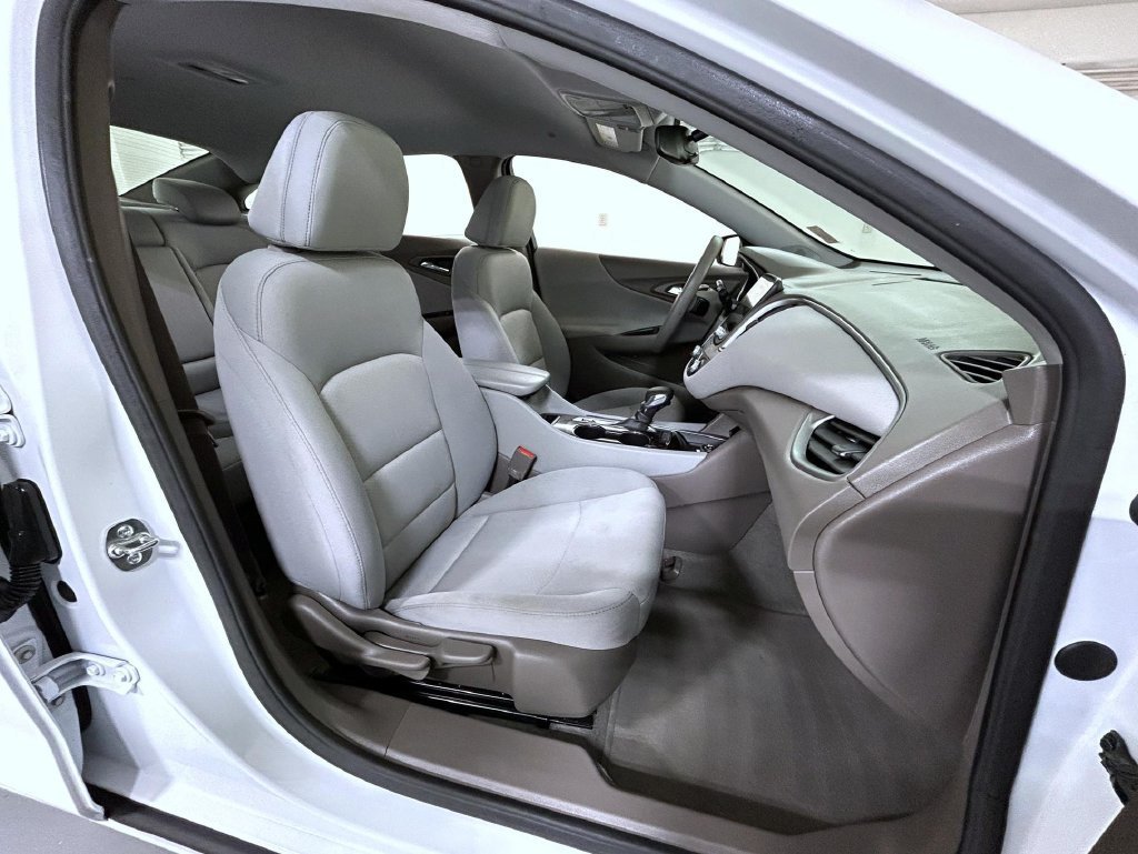 2025 Chevrolet Malibu 1LT - Photo 16