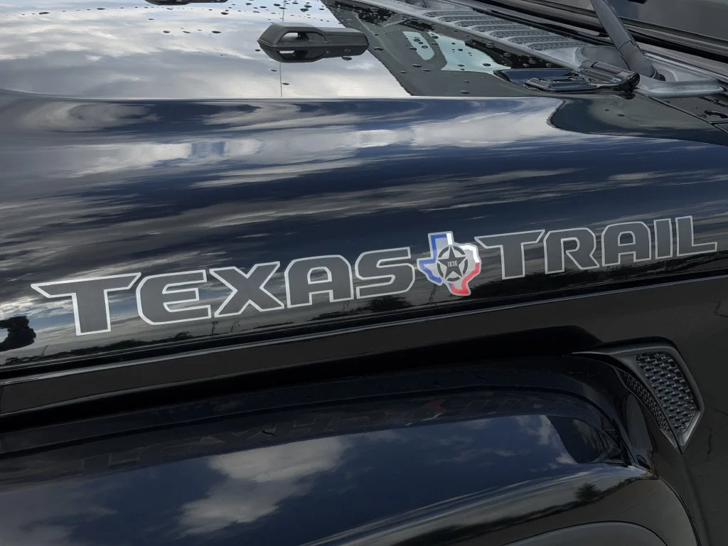 Used 2023 Black Jeep Texas Trail image 10