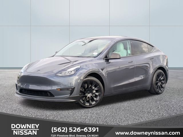 2022 Tesla Model Y Long Range Dual Motor All-Wheel Drive's photo