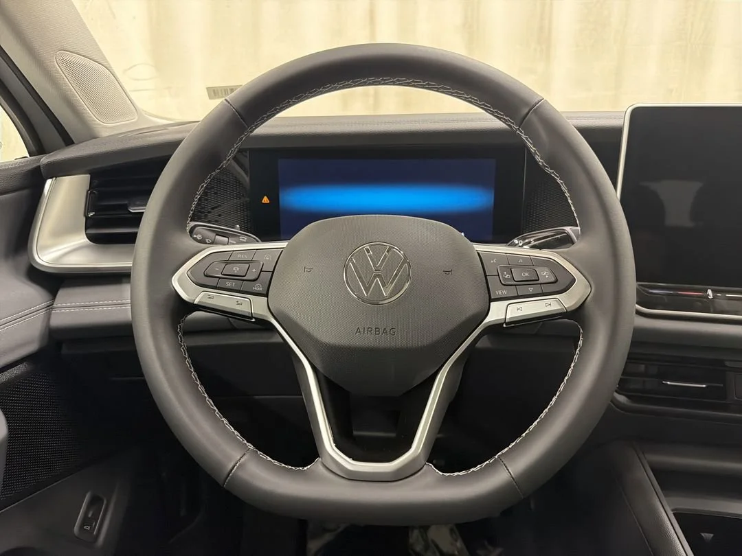 New 2026 Pure White Volkswagen SE image 16