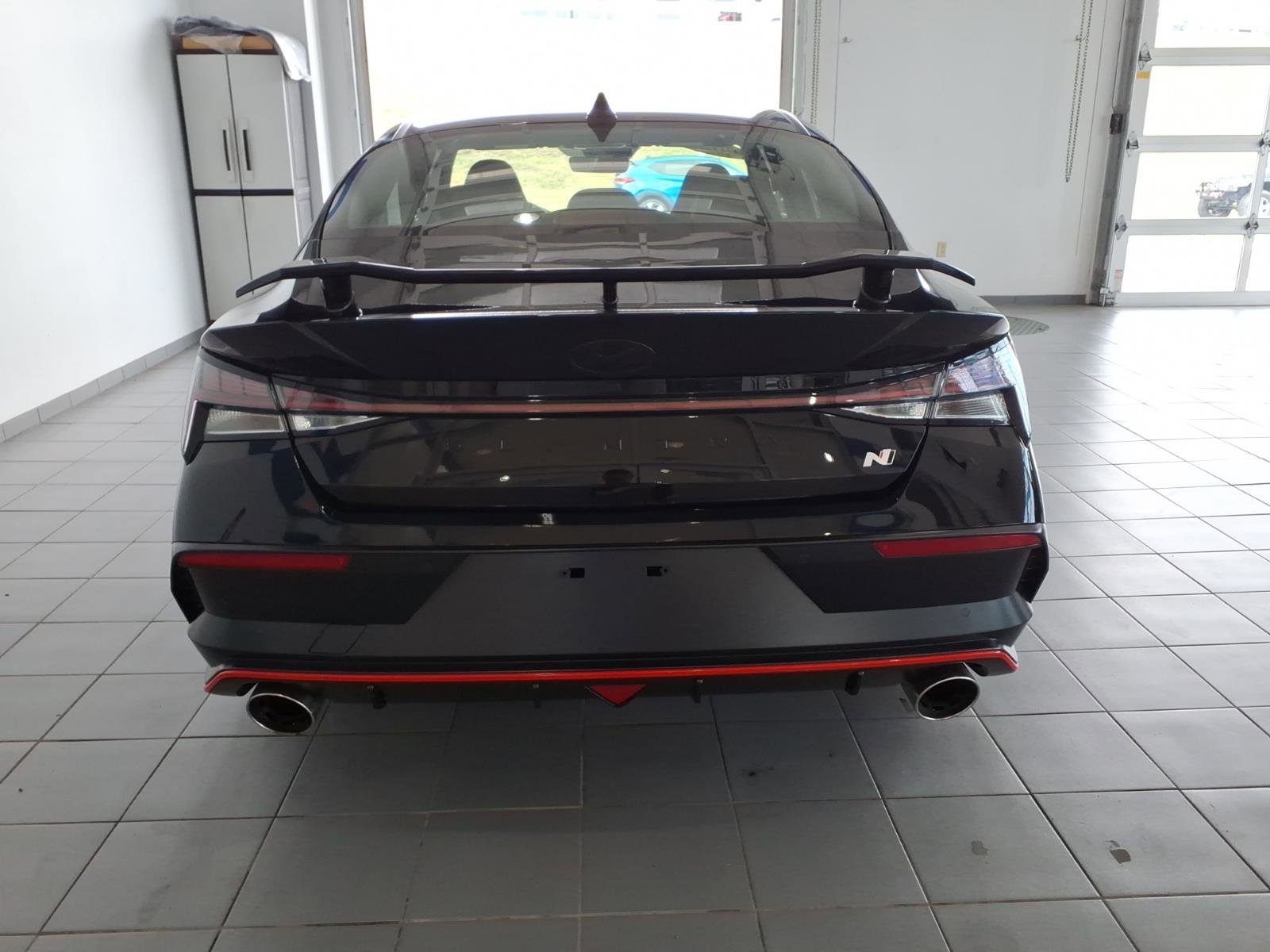 Certified Used 2025 Abyss Black Hyundai Base image 6