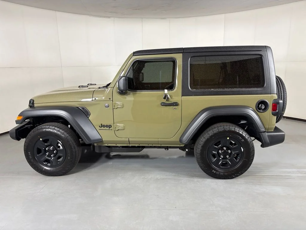 New 2027 Green Jeep Sport image 5