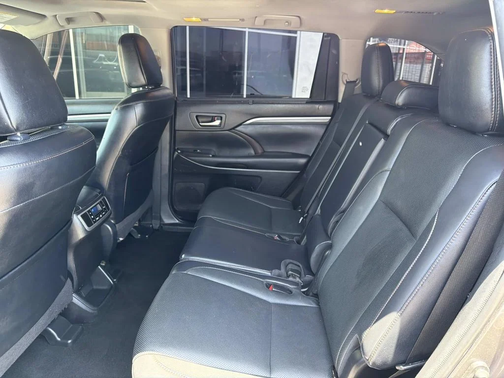 Used 2019 Predawn Gray Mica Toyota Limited image 26