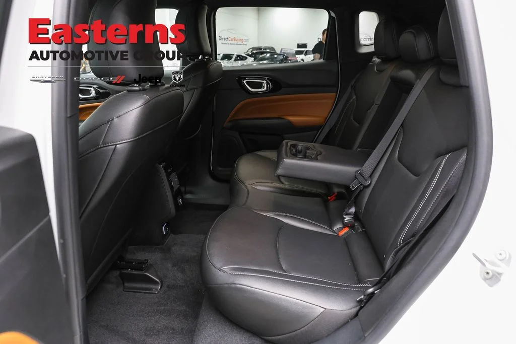 Certified Used 2025 White Jeep Limited image 21
